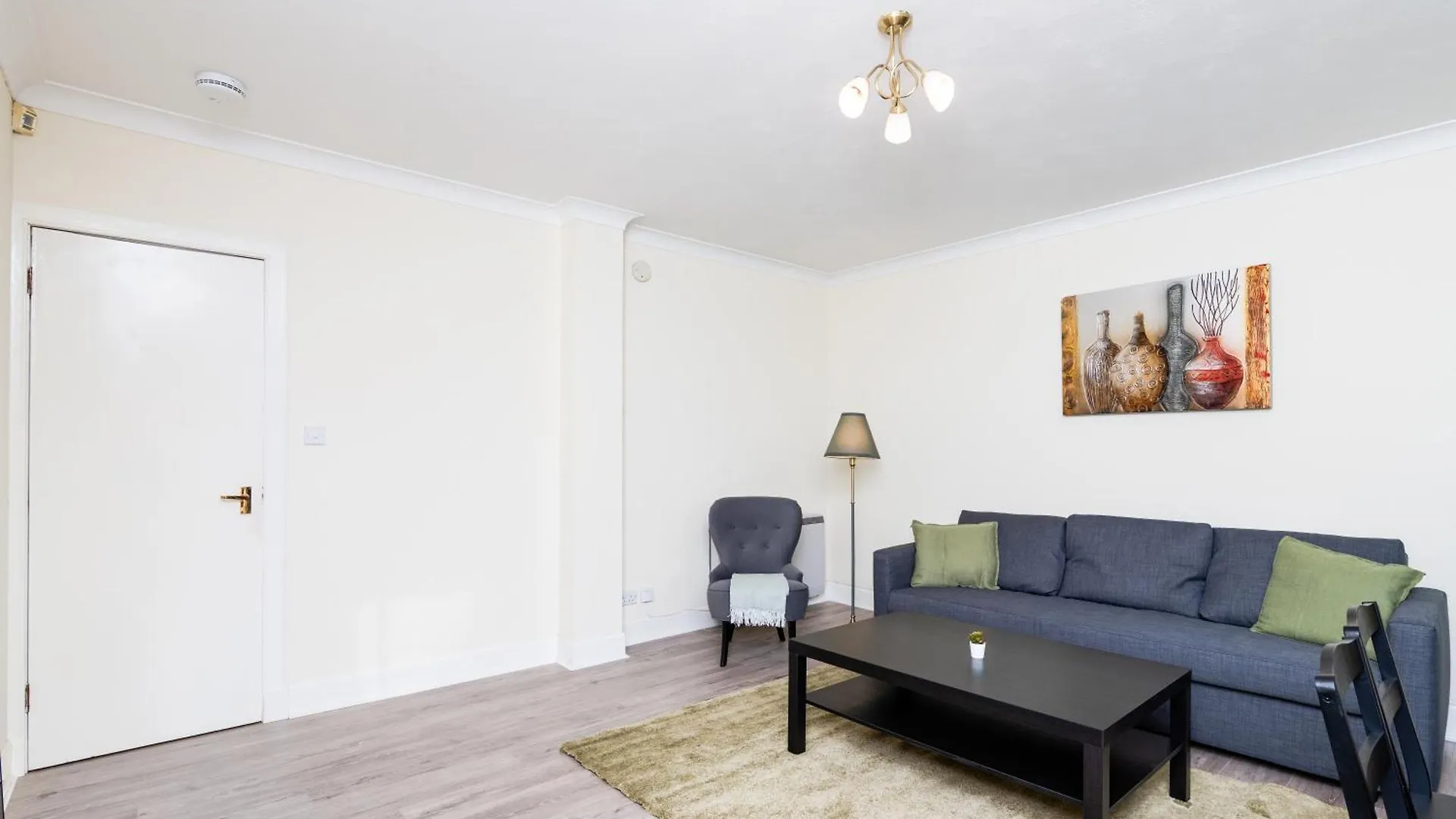 2 Bed Flat-Ground Floor-Parking Apartment Dundee 0*,  United Kingdom