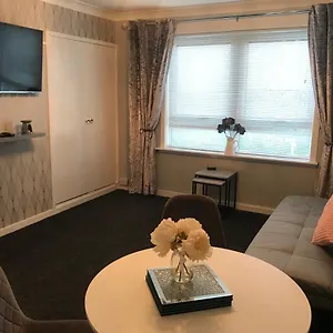 Comforts Near Centre Apartment